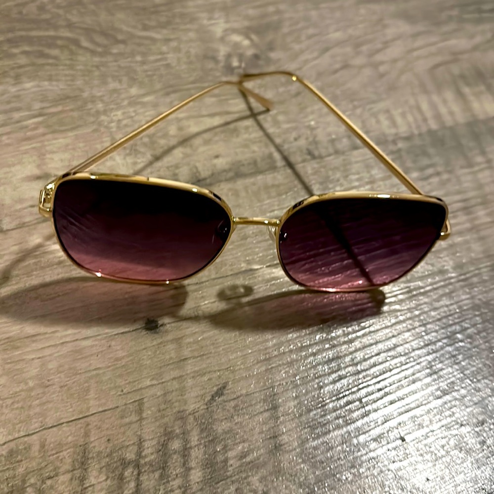 Gold toned rose lenses oversized sunglasses